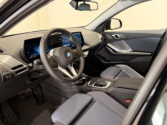 BMW 120 3 of 12