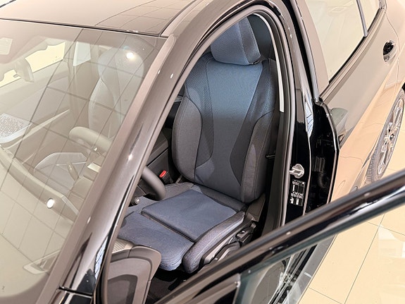 BMW 120 4 of 12