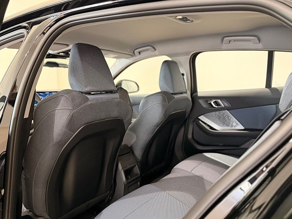 BMW 120 6 of 12