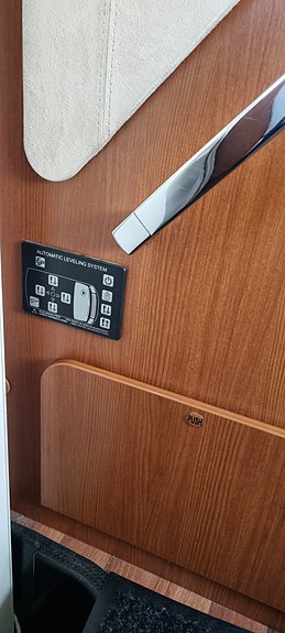 Hymer B680 Starline 19 of 22