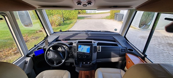Hymer B680 Starline 17 of 22