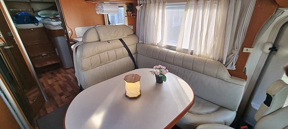 Hymer B680 Starline 9 of 22