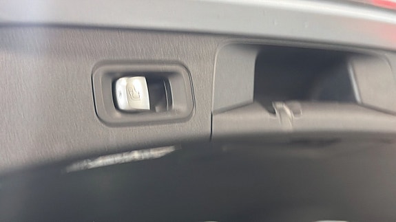 Mercedes-Benz C220 d 9 of 12