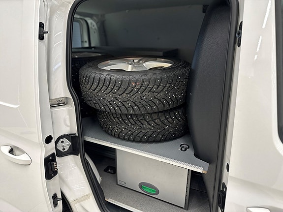 Volkswagen Caddy 11 of 18