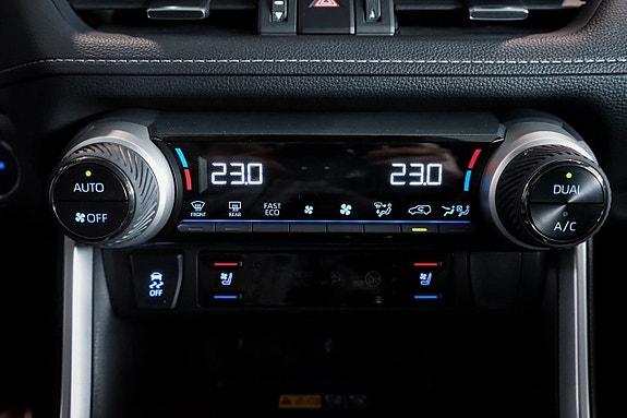 Toyota RAV4 19 of 30