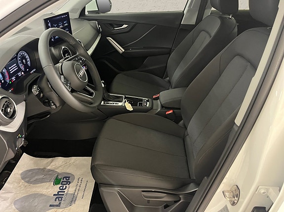 Audi Q2 3 of 7
