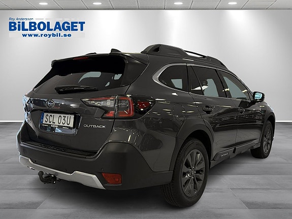 Subaru Outback 3 of 9
