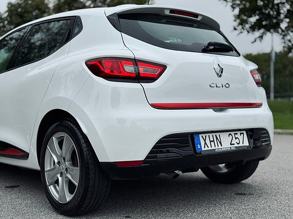 Renault Clio 4 of 27