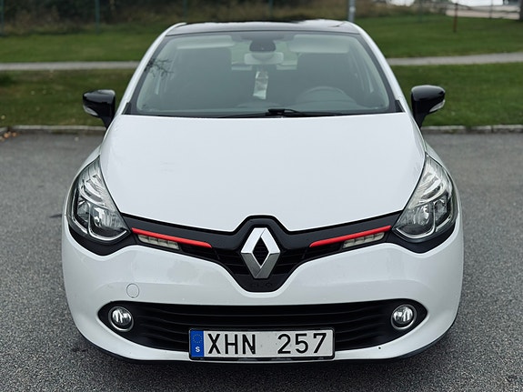 Renault Clio 10 of 27