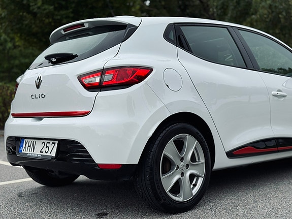 Renault Clio 6 of 27