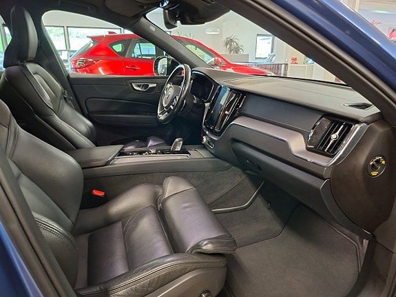 Volvo XC60 19 of 20