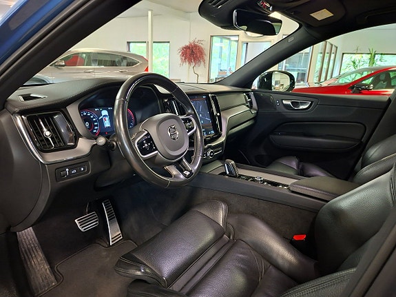 Volvo XC60 17 of 20