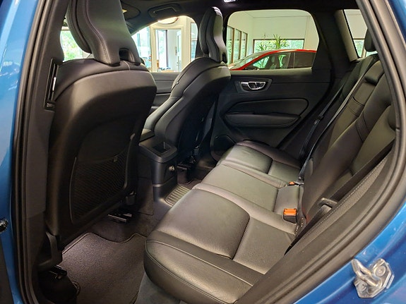 Volvo XC60 18 of 20