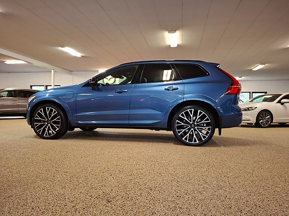 Volvo XC60 12 of 20