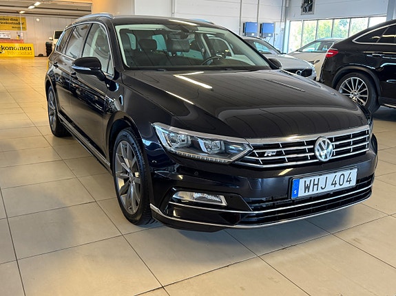 Volkswagen Passat 2 of 12