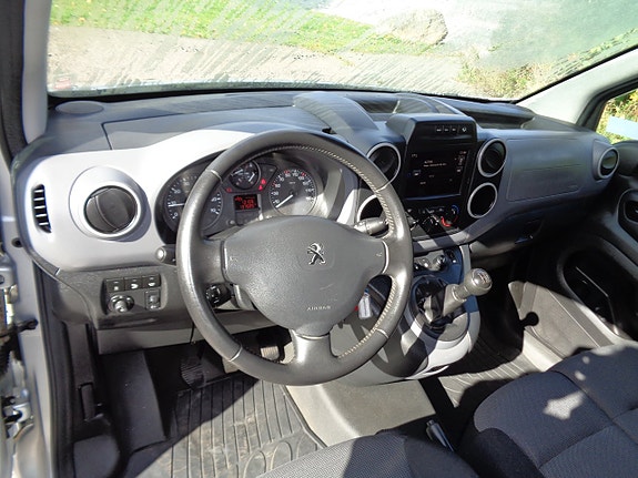 Peugeot Partner 11 of 17