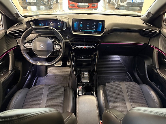 Peugeot e-2008 9 of 20