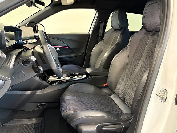 Peugeot e-2008 7 of 20