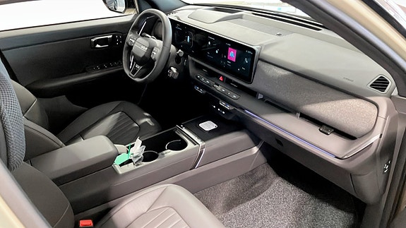 Kia Seltos 3 of 9