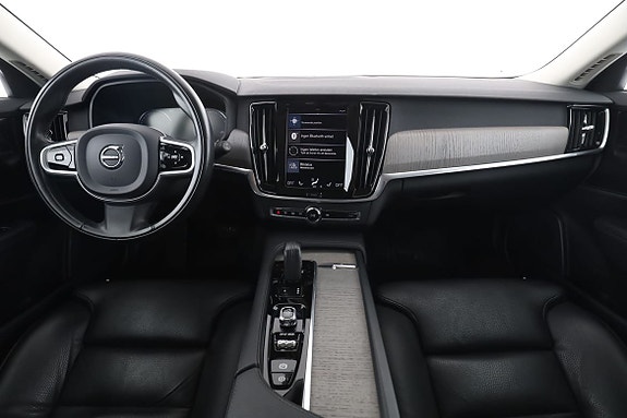 Volvo V90 Cross Country 13 of 30