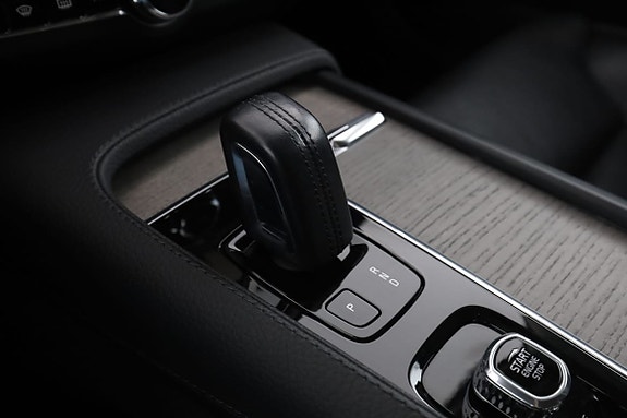 Volvo V90 Cross Country 28 of 30