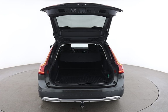 Volvo V90 Cross Country 17 of 30