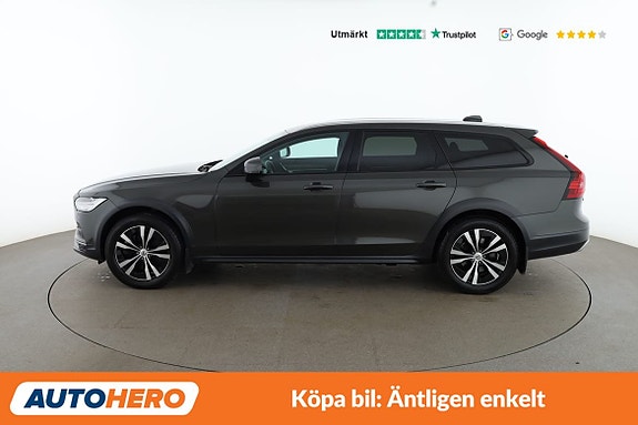 Volvo V90 Cross Country 2 of 30
