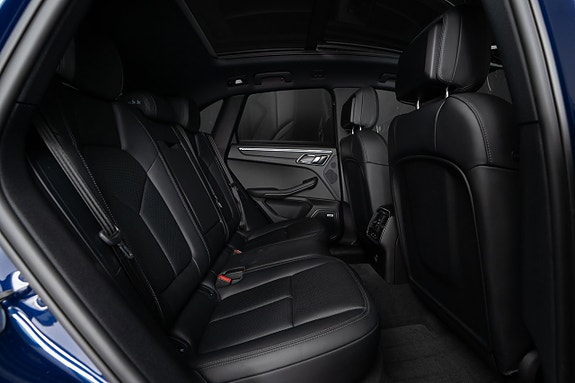 Porsche Macan 17 of 28