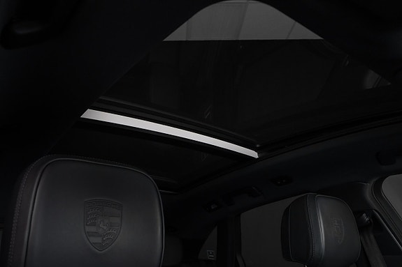 Porsche Macan 20 of 28