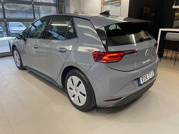 Volkswagen ID.3 Neo 6 of 11