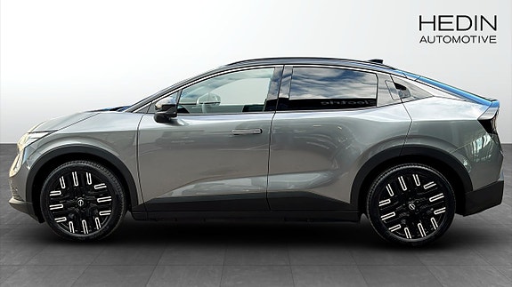 Nissan Leaf 6 of 9