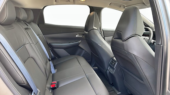 Nissan Leaf 5 of 9