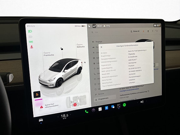 Tesla Model Y 21 of 30