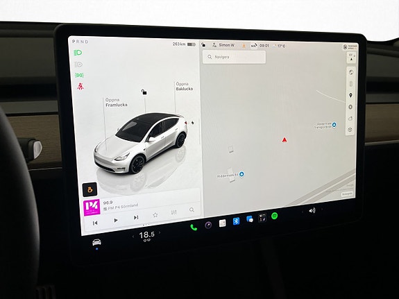 Tesla Model Y 17 of 30