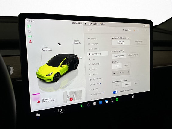Tesla Model Y 19 of 30