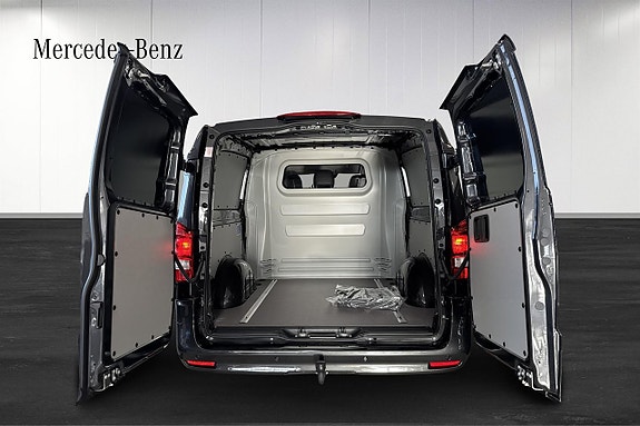 Mercedes-Benz Vito 119 18 of 19