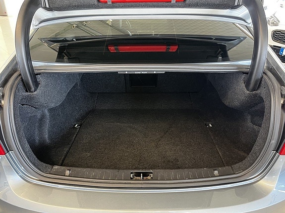 Volvo S60 Cross Country 17 of 26