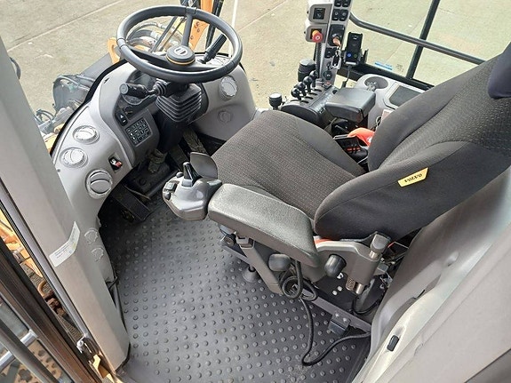 Volvo L60 H 11 of 22
