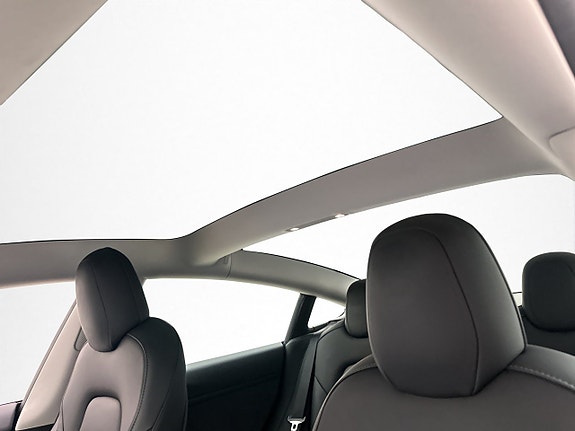 Tesla Model 3 13 of 30