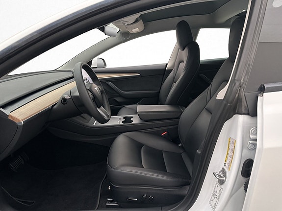 Tesla Model 3 12 of 30