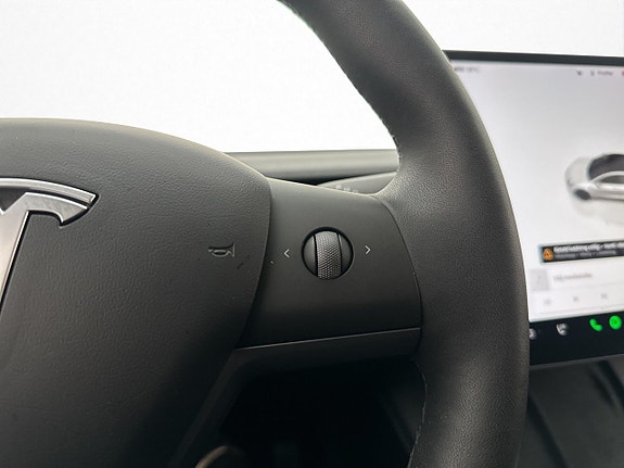 Tesla Model 3 17 of 30