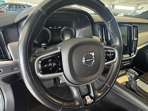 Volvo V90 11 of 13