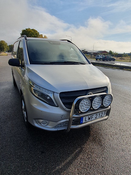 Mercedes-Benz Vito 119 2 of 5