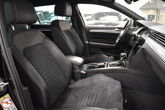 Volkswagen Passat 12 of 21