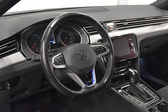 Volkswagen Passat 8 of 21