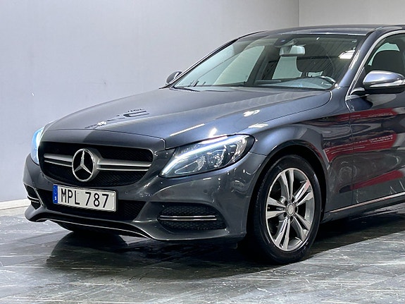 Mercedes-Benz C180 4 of 26