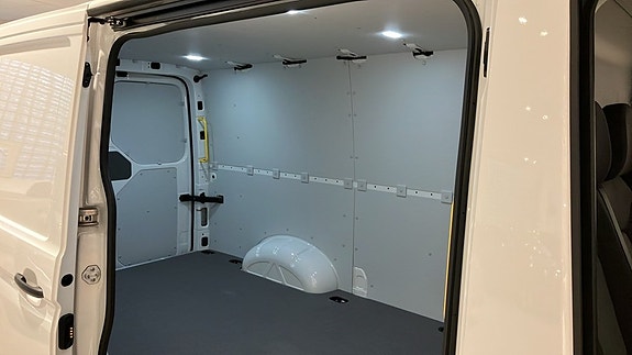 Volkswagen Crafter 12 of 15