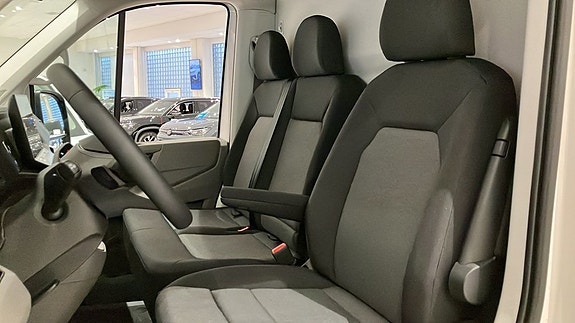 Volkswagen Crafter 8 of 15