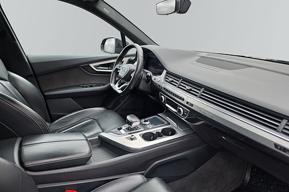 Audi Q7 8 of 10