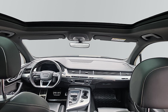 Audi Q7 10 of 10